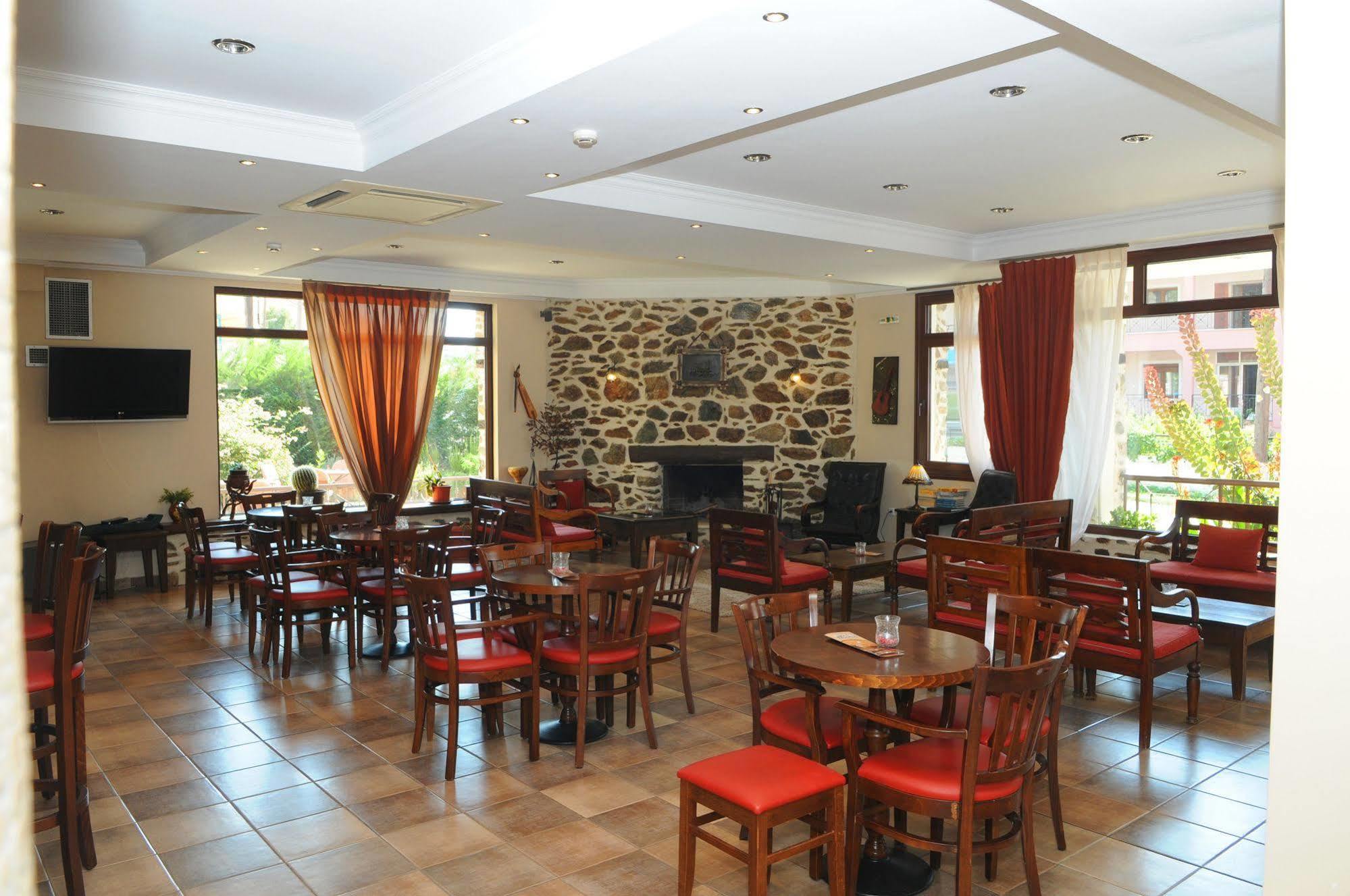 Hotel Nostos كاستوريا المظهر الخارجي الصورة