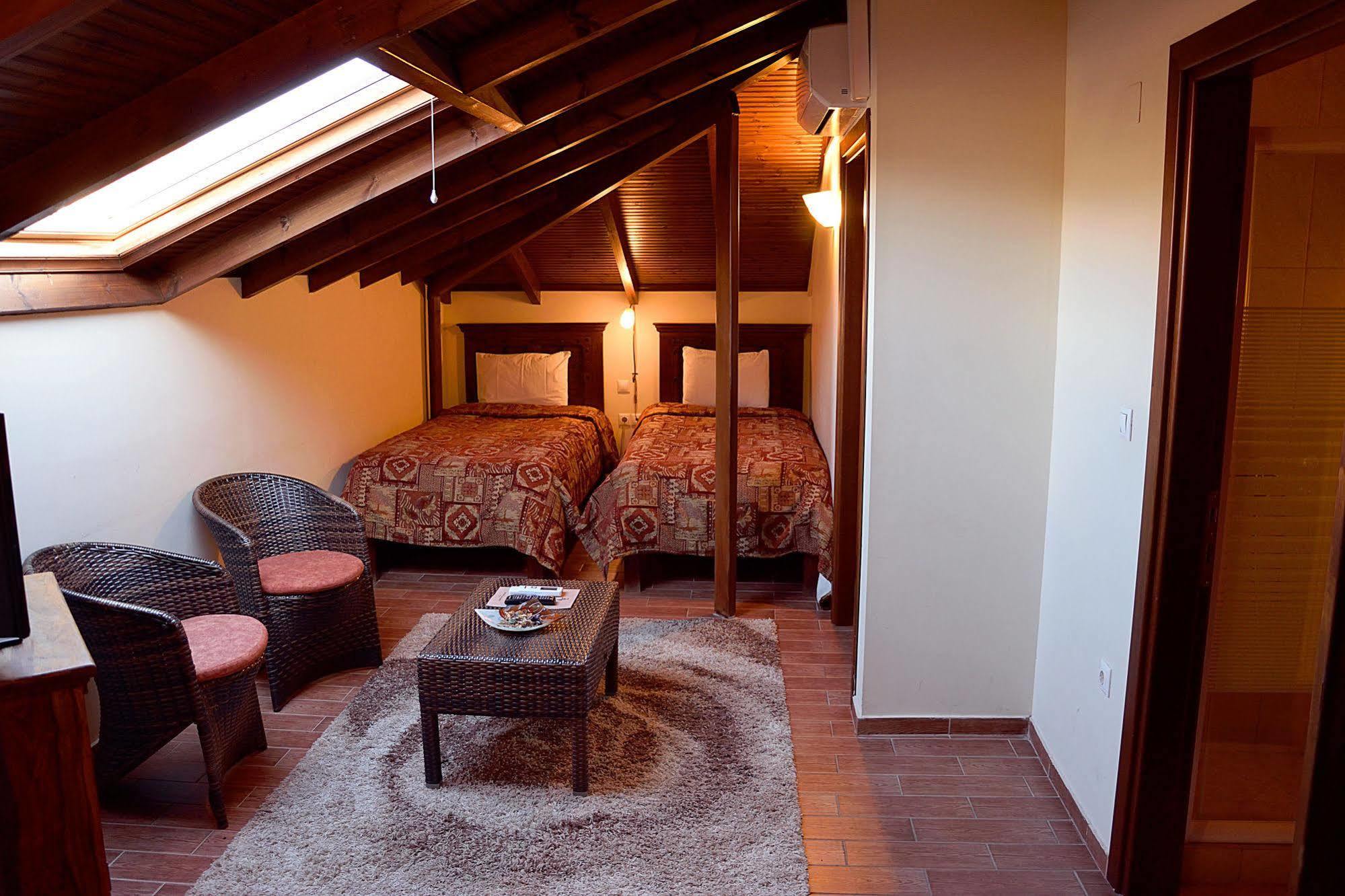 Hotel Nostos كاستوريا المظهر الخارجي الصورة